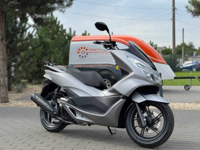 Хонда PCX 150, об'ємом двигуна 0.16 л та пробігом 0 тис. км за 2700 $, фото 3 на Automoto.ua