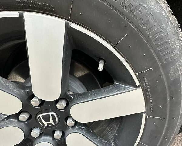 Червоний Хонда Prologue, об'ємом двигуна 0 л та пробігом 14 тис. км за 29999 $, фото 25 на Automoto.ua