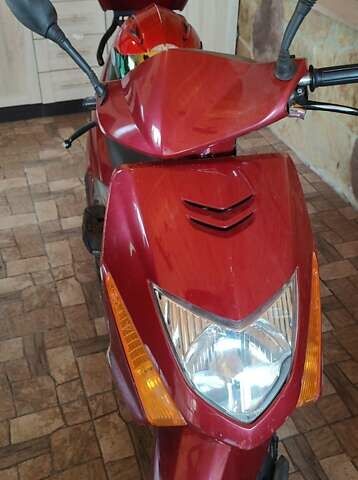 Красный Хонда SCV 100, объемом двигателя 0.1 л и пробегом 20 тыс. км за 630 $, фото 3 на Automoto.ua