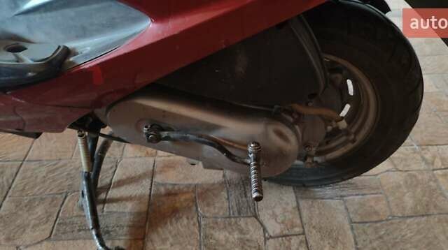 Красный Хонда SCV 100, объемом двигателя 0.1 л и пробегом 20 тыс. км за 630 $, фото 5 на Automoto.ua