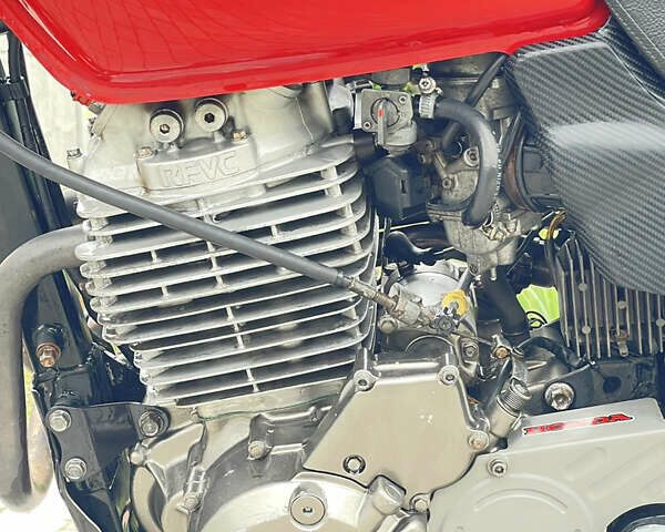Хонда SLR 650, объемом двигателя 0.65 л и пробегом 36 тыс. км за 2650 $, фото 5 на Automoto.ua