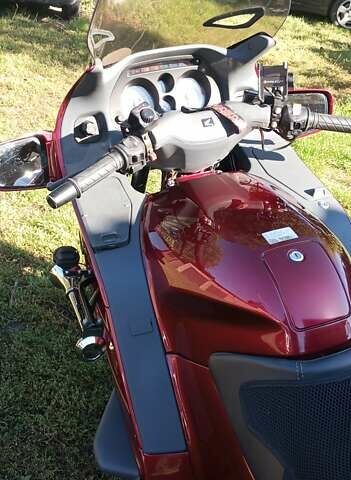 Червоний Хонда ST 1100 Pan European, об'ємом двигуна 0 л та пробігом 70 тис. км за 4000 $, фото 9 на Automoto.ua