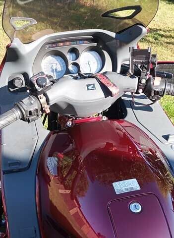 Червоний Хонда ST 1100 Pan European, об'ємом двигуна 0 л та пробігом 70 тис. км за 4000 $, фото 1 на Automoto.ua