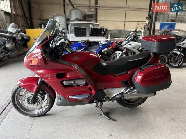 Красный Хонда ST 1100 Pan European, объемом двигателя 1.1 л и пробегом 98 тыс. км за 4600 $, фото 9 на Automoto.ua