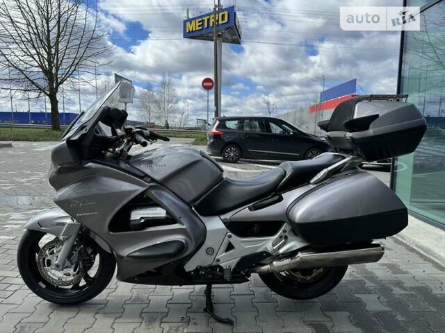 Сірий Хонда ST 1300 Pan European, об'ємом двигуна 1.3 л та пробігом 43 тис. км за 6299 $, фото 5 на Automoto.ua