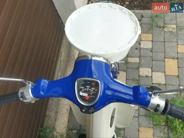 Синий Хонда Super Cub 50, объемом двигателя 0.05 л и пробегом 9 тыс. км за 999 $, фото 2 на Automoto.ua