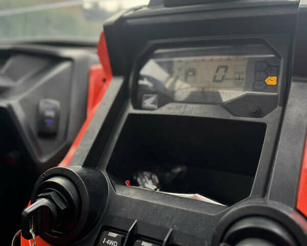 Красный Хонда Talon 1000, объемом двигателя 1 л и пробегом 6 тыс. км за 23500 $, фото 10 на Automoto.ua