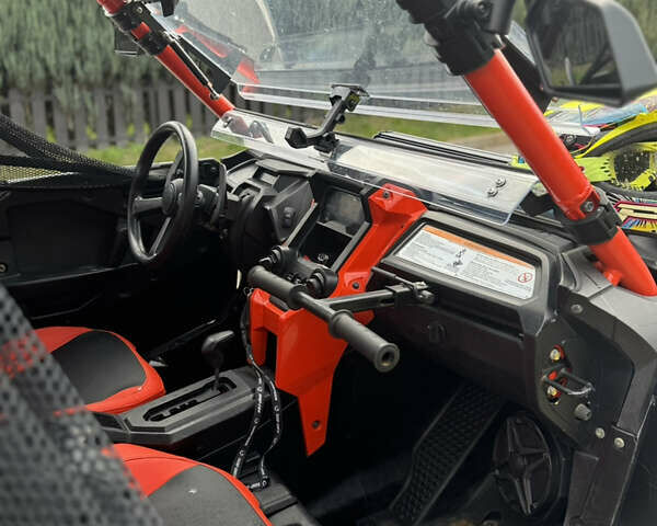 Красный Хонда Talon 1000, объемом двигателя 1 л и пробегом 6 тыс. км за 23500 $, фото 8 на Automoto.ua