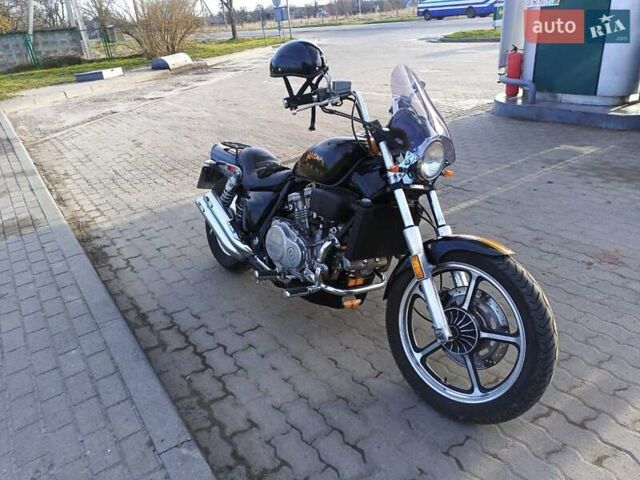 Черный Хонда VF 750 Magna, объемом двигателя 0.7 л и пробегом 33 тыс. км за 3600 $, фото 1 на Automoto.ua