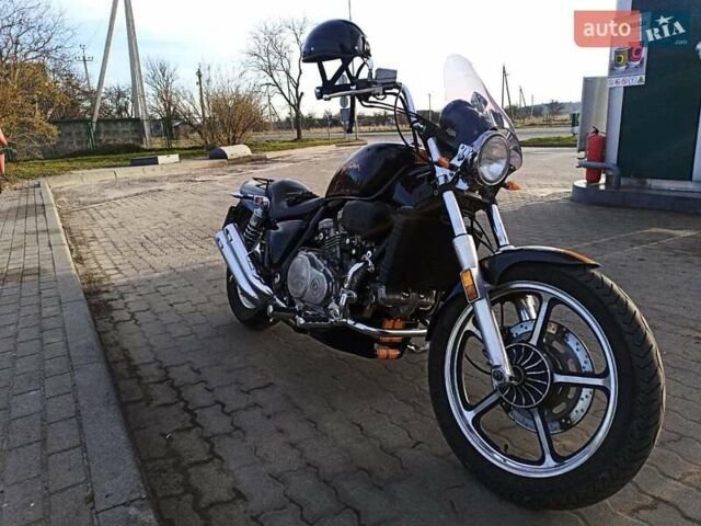 Черный Хонда VF 750 Magna, объемом двигателя 0.7 л и пробегом 33 тыс. км за 3600 $, фото 2 на Automoto.ua