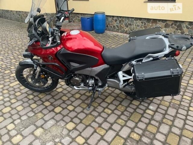 Красный Хонда VFR 1200, объемом двигателя 0 л и пробегом 22 тыс. км за 9500 $, фото 3 на Automoto.ua