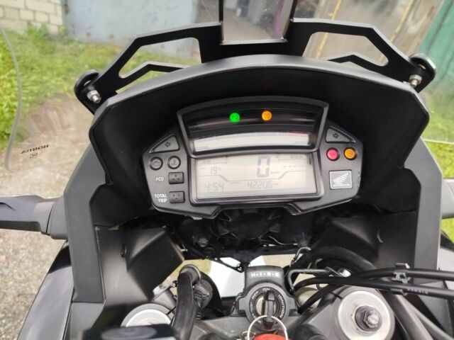 Хонда VFR 1200, объемом двигателя 1.2 л и пробегом 0 тыс. км за 8750 $, фото 7 на Automoto.ua