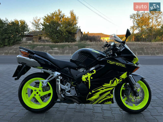Чорний Хонда VFR 800F Interceptor, об'ємом двигуна 0.78 л та пробігом 60 тис. км за 4500 $, фото 11 на Automoto.ua