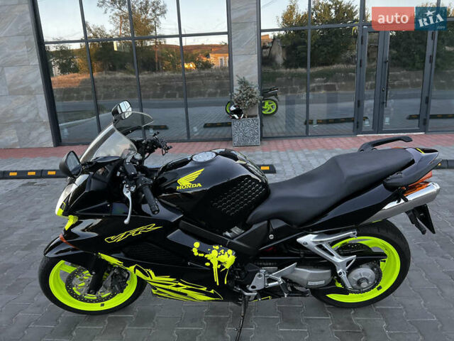 Чорний Хонда VFR 800F Interceptor, об'ємом двигуна 0.78 л та пробігом 60 тис. км за 4500 $, фото 16 на Automoto.ua