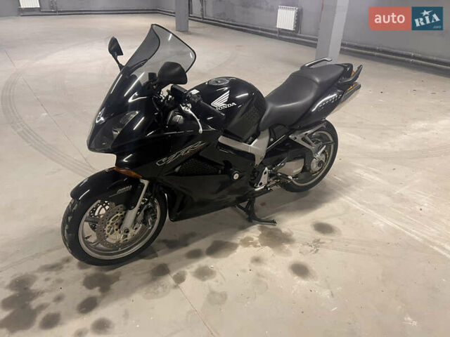 Черный Хонда VFR 800F Interceptor, объемом двигателя 0.8 л и пробегом 66 тыс. км за 5200 $, фото 10 на Automoto.ua