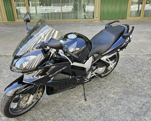 Чорний Хонда VFR 800F Interceptor, об'ємом двигуна 0.78 л та пробігом 57 тис. км за 6500 $, фото 11 на Automoto.ua