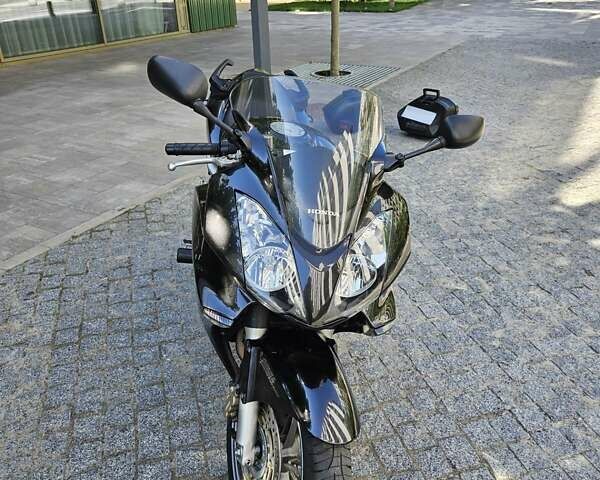 Чорний Хонда VFR 800F Interceptor, об'ємом двигуна 0.78 л та пробігом 57 тис. км за 6500 $, фото 7 на Automoto.ua