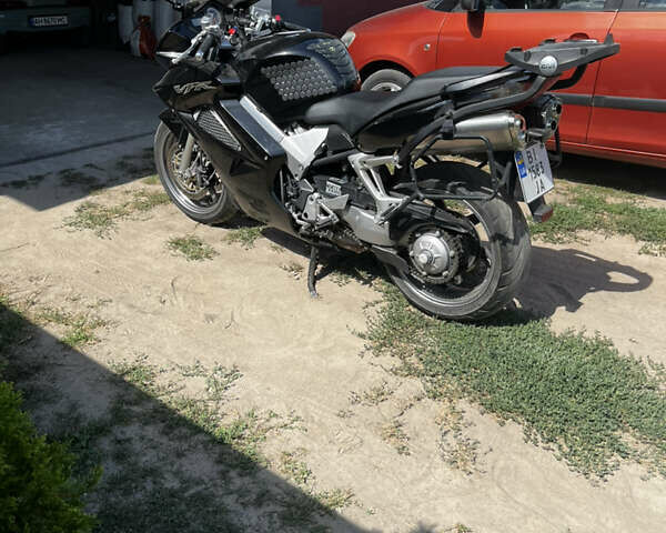 Черный Хонда VFR 800F Interceptor, объемом двигателя 0.8 л и пробегом 36 тыс. км за 5700 $, фото 5 на Automoto.ua