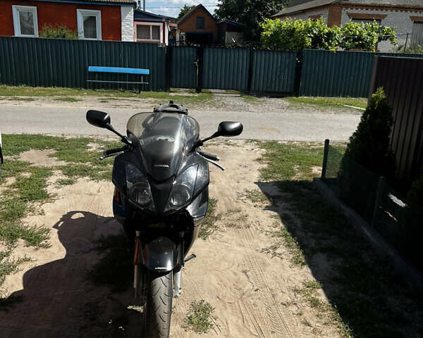 Черный Хонда VFR 800F Interceptor, объемом двигателя 0.8 л и пробегом 36 тыс. км за 5700 $, фото 4 на Automoto.ua