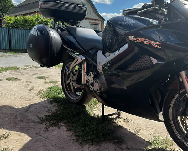 Черный Хонда VFR 800F Interceptor, объемом двигателя 0.8 л и пробегом 36 тыс. км за 5700 $, фото 10 на Automoto.ua