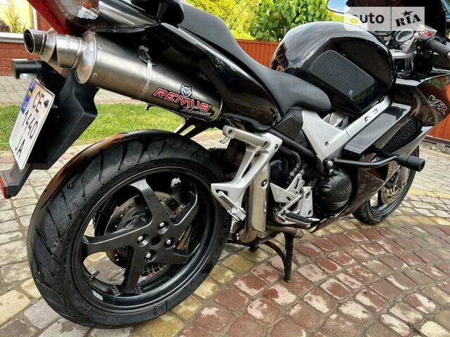 Черный Хонда VFR 800F Interceptor, объемом двигателя 0.78 л и пробегом 51 тыс. км за 5300 $, фото 6 на Automoto.ua