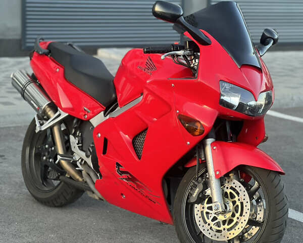Червоний Хонда VFR 800F Interceptor, об'ємом двигуна 0.8 л та пробігом 51 тис. км за 4500 $, фото 6 на Automoto.ua