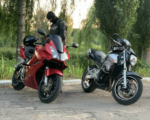 Червоний Хонда VFR 800F Interceptor, об'ємом двигуна 0.8 л та пробігом 41 тис. км за 5600 $, фото 5 на Automoto.ua