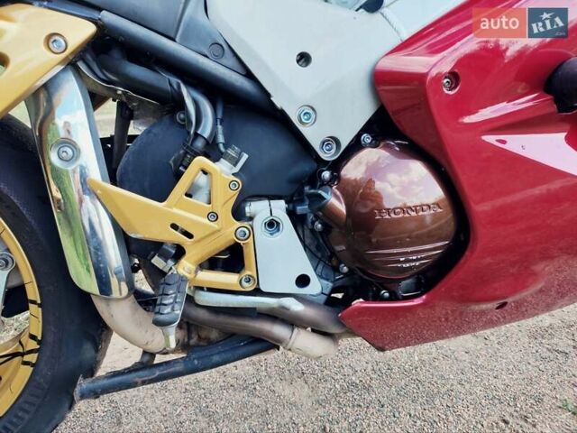 Червоний Хонда VFR 800F Interceptor, об'ємом двигуна 0.8 л та пробігом 54 тис. км за 4500 $, фото 18 на Automoto.ua