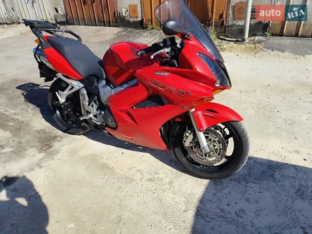 Красный Хонда VFR 800F Interceptor, объемом двигателя 0.78 л и пробегом 54 тыс. км за 5000 $, фото 4 на Automoto.ua