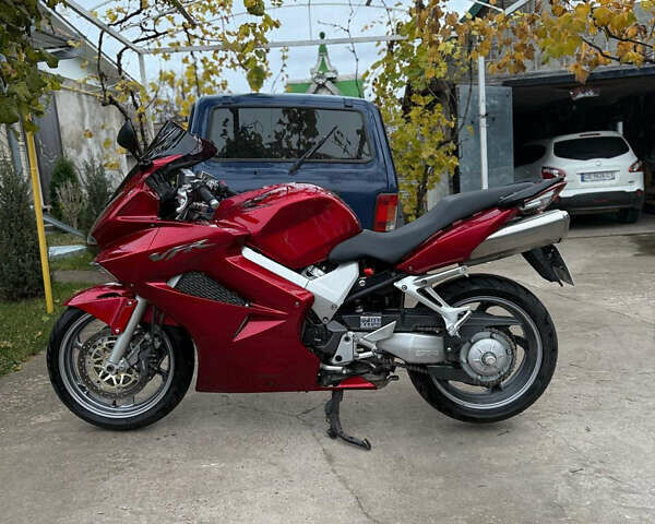 Красный Хонда VFR 800F Interceptor, объемом двигателя 0.78 л и пробегом 45 тыс. км за 5700 $, фото 3 на Automoto.ua