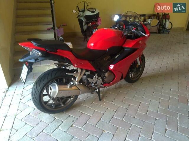 Червоний Хонда VFR 800F Interceptor, об'ємом двигуна 0.8 л та пробігом 15 тис. км за 10900 $, фото 15 на Automoto.ua