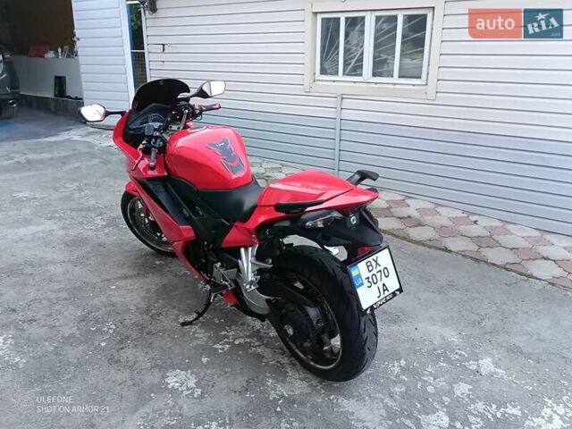Червоний Хонда VFR 800F Interceptor, об'ємом двигуна 0.8 л та пробігом 15 тис. км за 10900 $, фото 6 на Automoto.ua