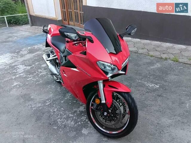 Червоний Хонда VFR 800F Interceptor, об'ємом двигуна 0.8 л та пробігом 15 тис. км за 10900 $, фото 3 на Automoto.ua