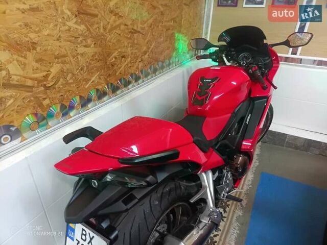 Червоний Хонда VFR 800F Interceptor, об'ємом двигуна 0.8 л та пробігом 15 тис. км за 10900 $, фото 11 на Automoto.ua