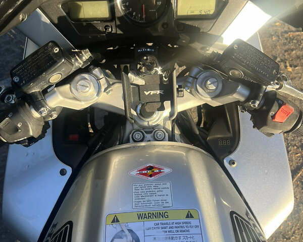 Хонда VFR 800F Interceptor, об'ємом двигуна 0.8 л та пробігом 8 тис. км за 4950 $, фото 13 на Automoto.ua