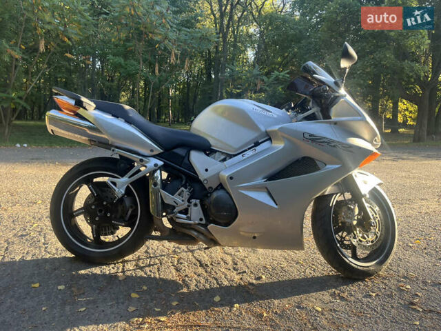 Хонда VFR 800F Interceptor, об'ємом двигуна 0.8 л та пробігом 8 тис. км за 4950 $, фото 7 на Automoto.ua
