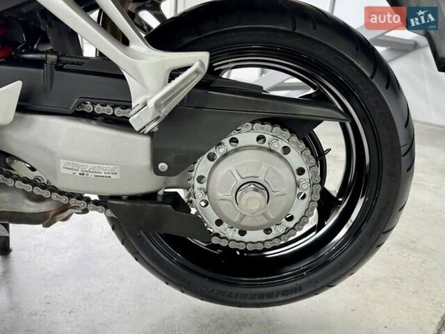 Хонда VFR 800F Interceptor, объемом двигателя 0.8 л и пробегом 38 тыс. км за 5599 $, фото 12 на Automoto.ua