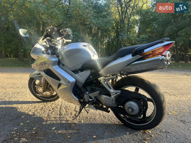 Хонда VFR 800F Interceptor, об'ємом двигуна 0.8 л та пробігом 8 тис. км за 4950 $, фото 11 на Automoto.ua