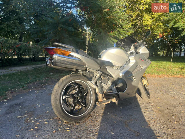 Хонда VFR 800F Interceptor, об'ємом двигуна 0.8 л та пробігом 8 тис. км за 4950 $, фото 8 на Automoto.ua