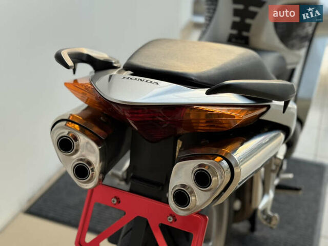 Хонда VFR 800F Interceptor, объемом двигателя 0.8 л и пробегом 60 тыс. км за 5500 $, фото 19 на Automoto.ua