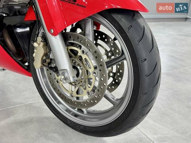 Хонда VFR 800F Interceptor, объемом двигателя 0.8 л и пробегом 17 тыс. км за 6399 $, фото 5 на Automoto.ua