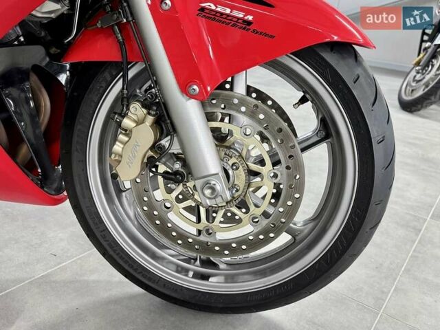 Хонда VFR 800F Interceptor, объемом двигателя 0.8 л и пробегом 17 тыс. км за 6399 $, фото 6 на Automoto.ua