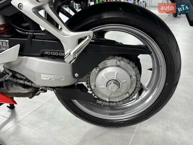 Хонда VFR 800F Interceptor, объемом двигателя 0.8 л и пробегом 17 тыс. км за 6399 $, фото 13 на Automoto.ua