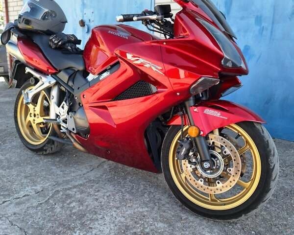 Хонда VFR 800F Interceptor, объемом двигателя 0 л и пробегом 13 тыс. км за 7400 $, фото 8 на Automoto.ua