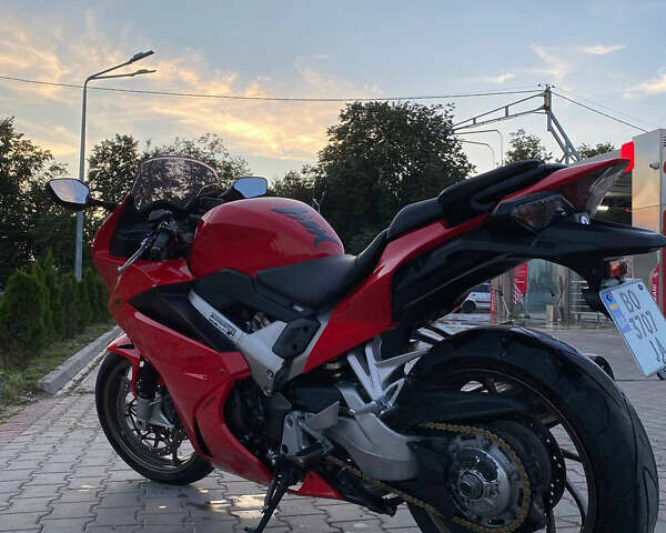 Хонда VFR 800F Interceptor, объемом двигателя 0.8 л и пробегом 28 тыс. км за 8500 $, фото 4 на Automoto.ua