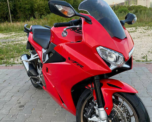 Хонда VFR 800F Interceptor, объемом двигателя 0.8 л и пробегом 28 тыс. км за 8500 $, фото 1 на Automoto.ua