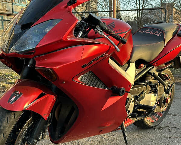 Хонда VFR 800F Interceptor, объемом двигателя 0 л и пробегом 30 тыс. км за 5500 $, фото 5 на Automoto.ua