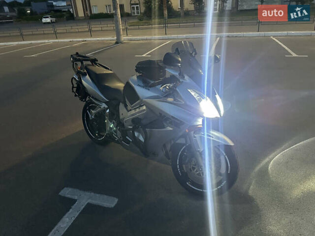 Серый Хонда VFR 800F Interceptor, объемом двигателя 0.78 л и пробегом 61 тыс. км за 4800 $, фото 13 на Automoto.ua