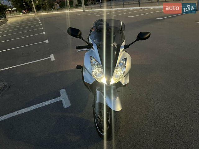 Серый Хонда VFR 800F Interceptor, объемом двигателя 0.78 л и пробегом 61 тыс. км за 4800 $, фото 9 на Automoto.ua