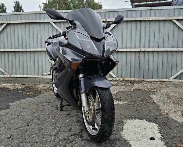 Серый Хонда VFR 800F Interceptor, объемом двигателя 0.8 л и пробегом 65 тыс. км за 4650 $, фото 9 на Automoto.ua
